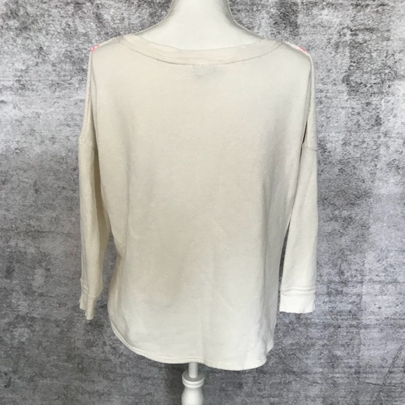 American Eagle Side Slit Sweater w/Pink Flowers - Picture 3 of 5